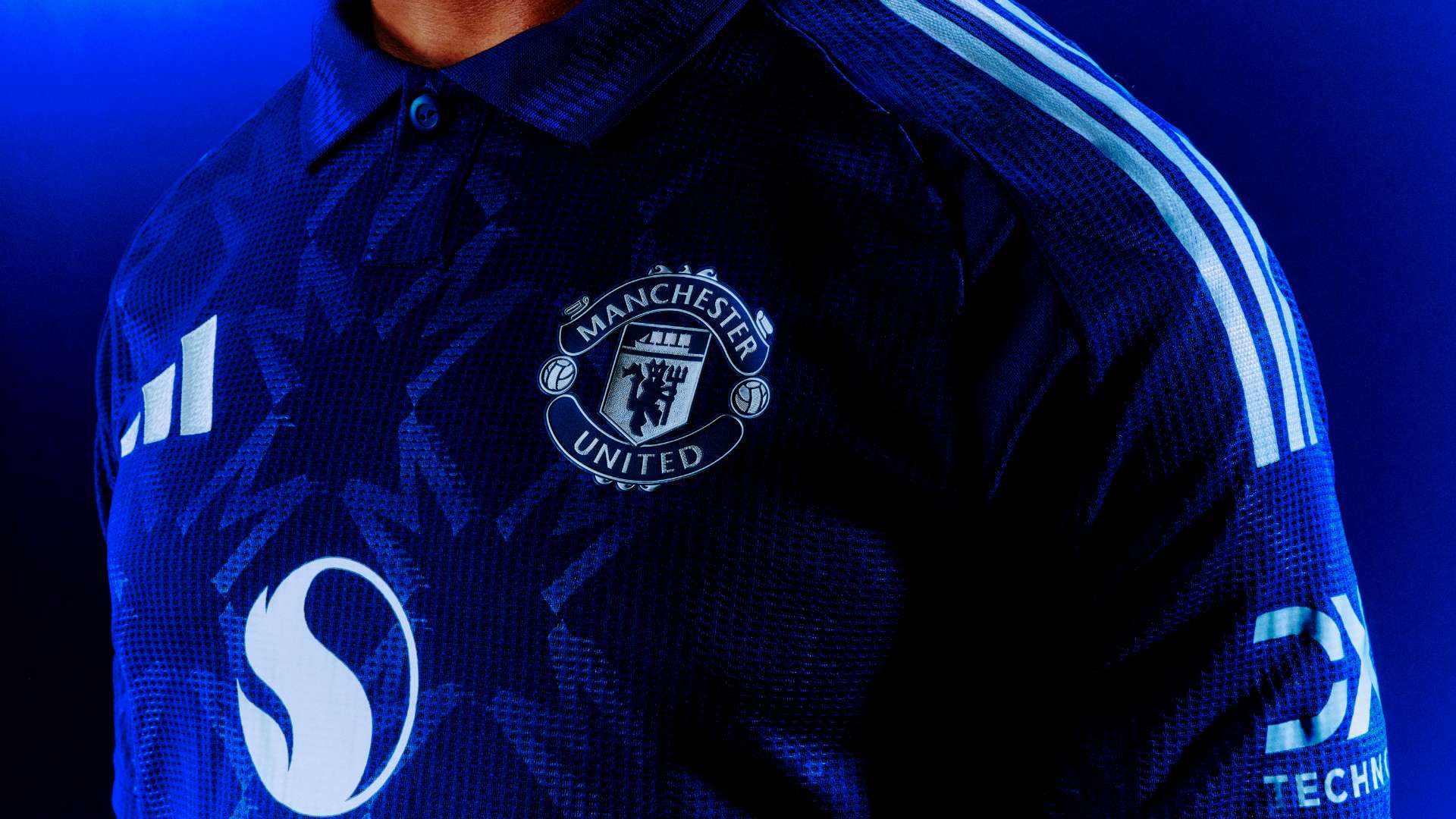 從唇語解析賽場瞬間 庫裏傳遞情感 袁少怒斥前東家.