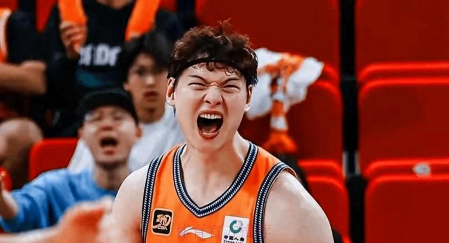 古德温突破妙传 王哲林双手暴扣得手 古德温突破妙传 王哲林双手暴扣得手