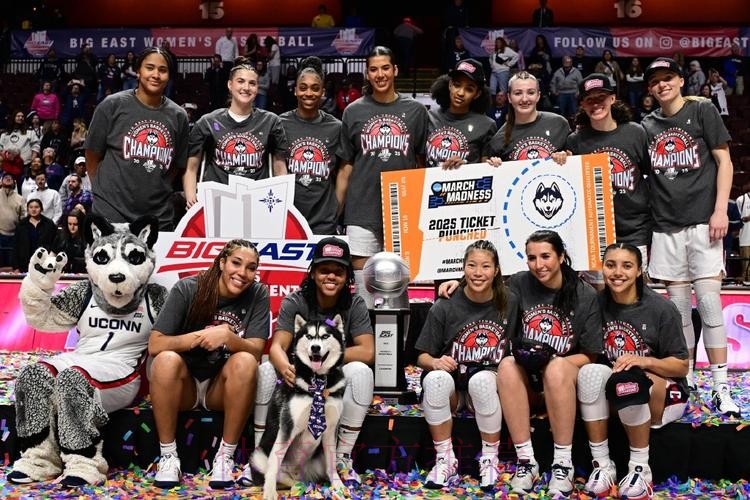 佩顿谈06年总冠军:起初我们动荡不安,但突然间凝聚为一体 佩顿谈06年总冠军:起初我们动荡不安,但突然间凝聚为一体